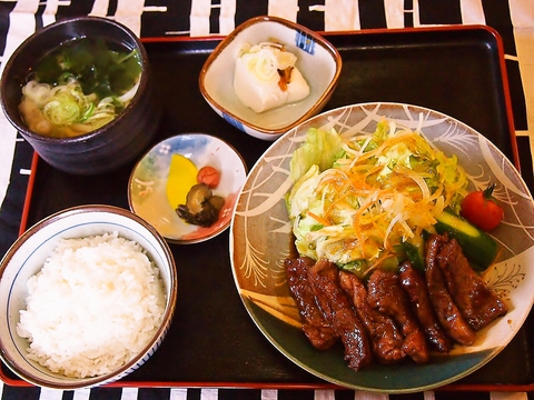 焼肉定食です 焼肉定食です