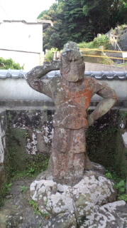 ユーモラスな仁王像♪♪