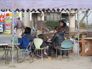 お世話になりました　5７回朝市