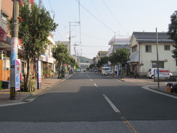 牛深案内　ハイヤ通り