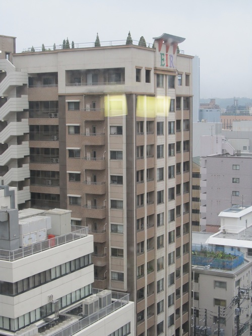 ホテルの窓から