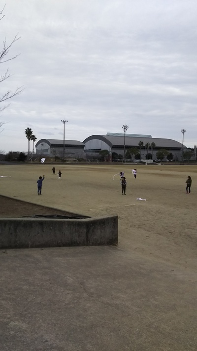 ぞう組の凧あげ２